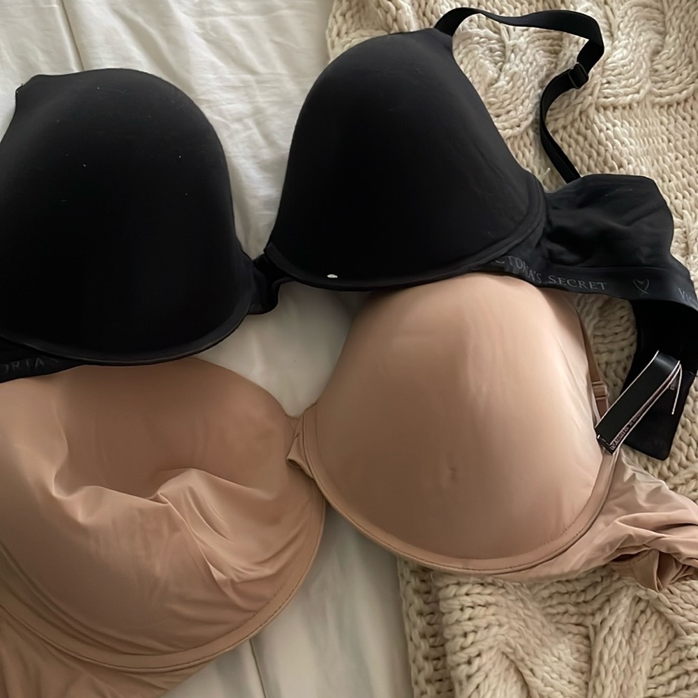 Great condition VS bra. Size 36DDD IN black and nude.